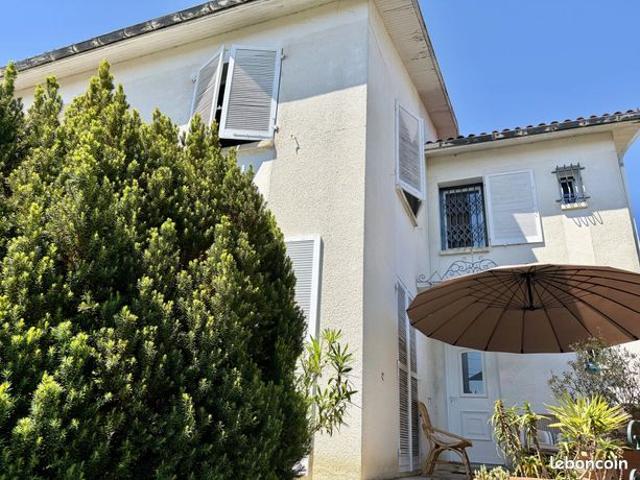 Maison de ville 8 pièces 159 m²