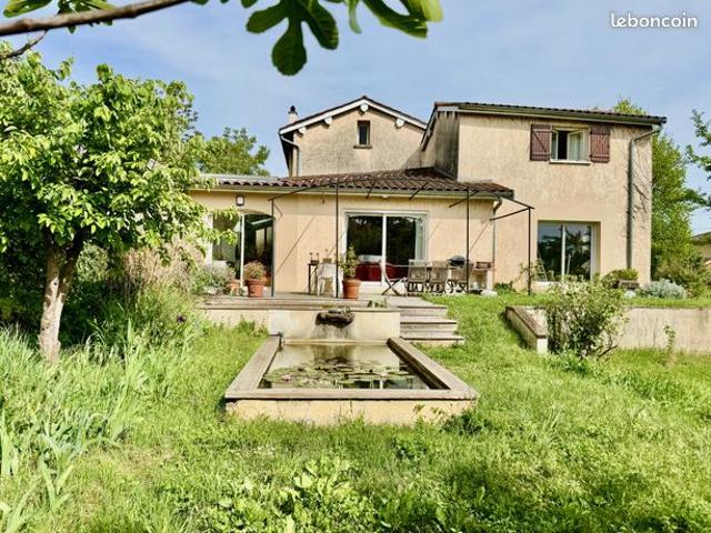 Maison de ville 8 pièces 150 m²