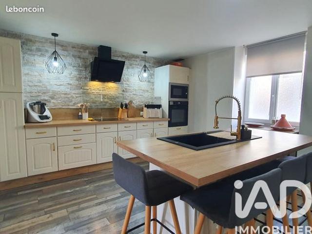 Maison familiale 8 pièces 165 m²