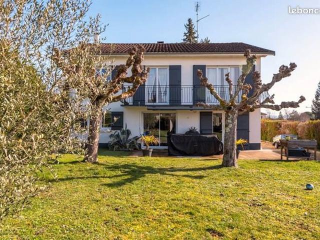 Maison de ville 8 pièces 168 m²