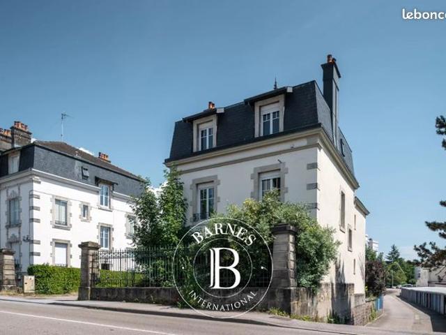 Maison de ville 8 pièces 160 m²