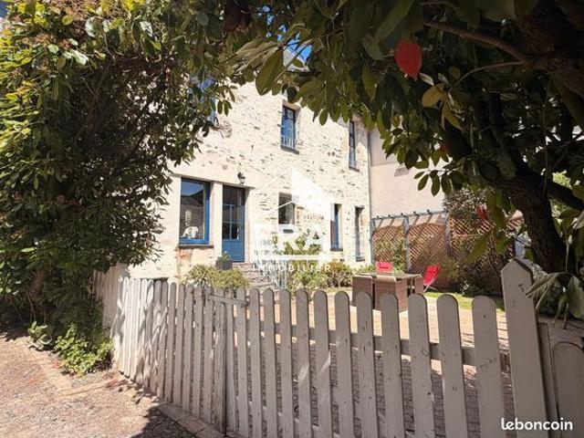 Maison de ville 8 pièces 160 m²