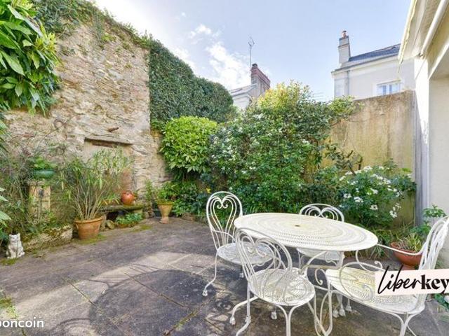 Maison de ville 8 pièces 177 m²