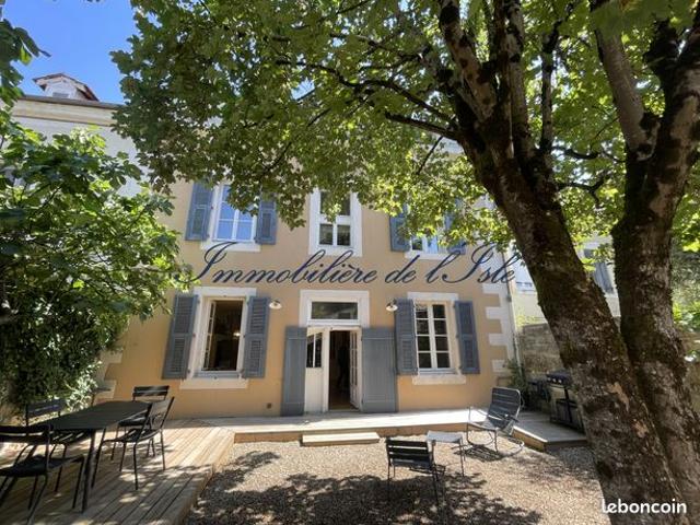 Maison de ville 8 pièces 171 m²