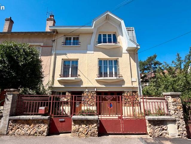 Maison de ville 8 pièces 180 m²