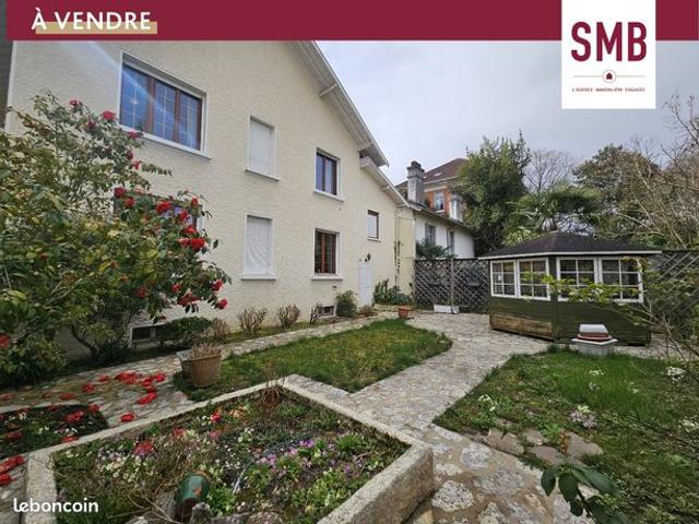 Maison de ville 8 pièces 180 m²