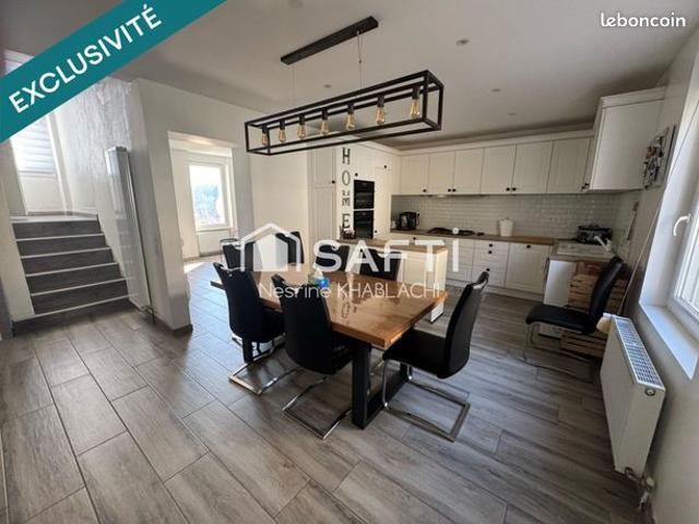 Maison de ville 8 pièces 180 m²
