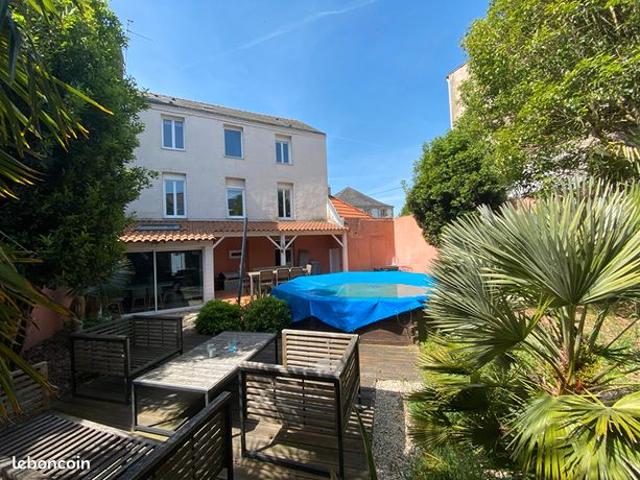 Maison de ville 8 pièces 201 m²