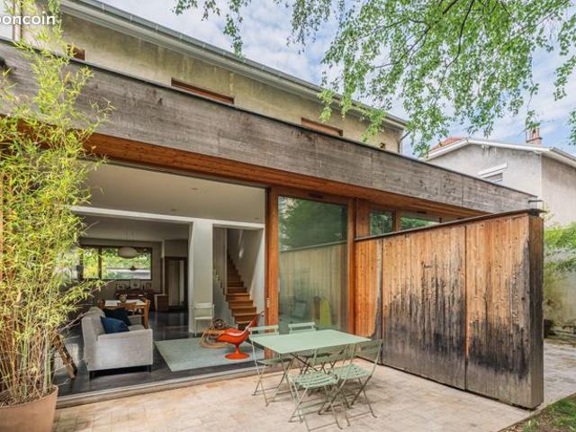 Maison de ville 8 pièces 203 m²