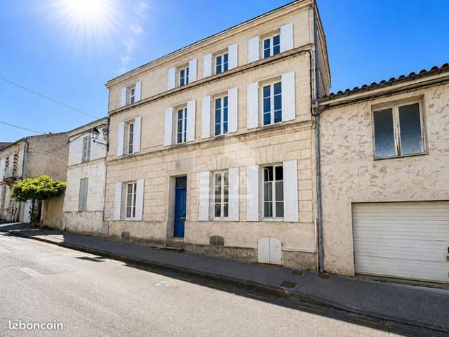 Maison de ville 8 pièces 215 m²