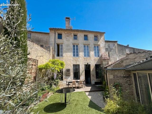Maison de ville 8 pièces 215 m²