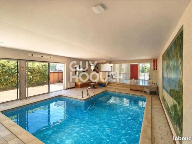Maison de ville 8 pièces 210 m²