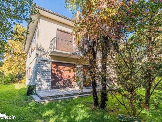 Maison de ville 8 pièces 213 m²