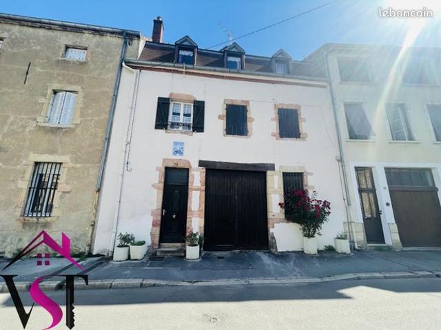 Maison de ville 8 pièces 228 m²