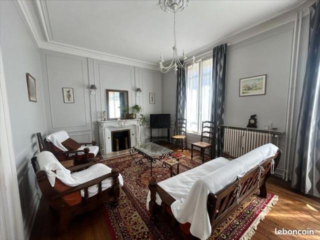 Maison de ville 8 pièces 220 m²