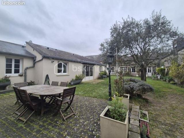 Maison de ville 8 pièces 235 m²