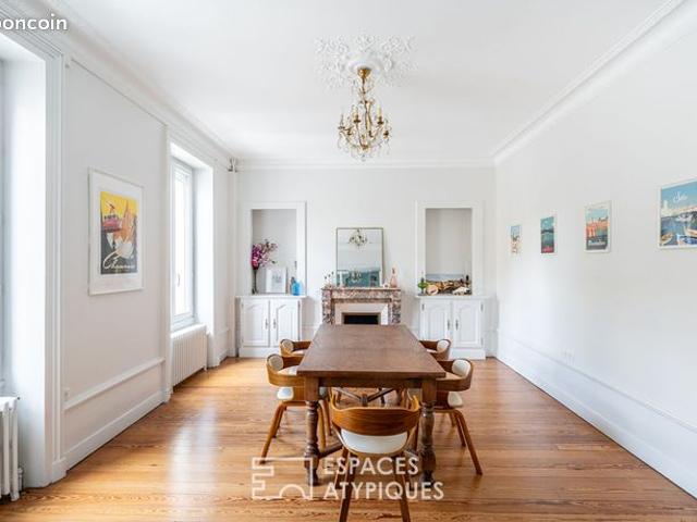Maison de ville 8 pièces 236 m²