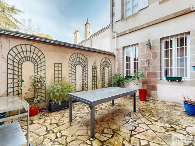 Maison de ville 8 pièces 236 m²