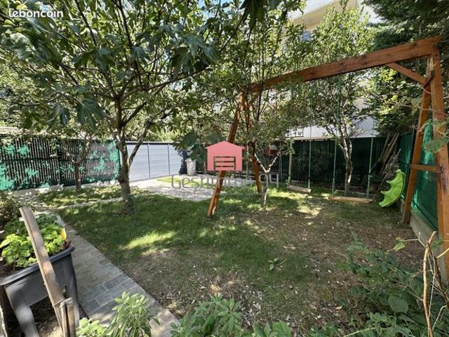 Maison de ville 8 pièces 237 m²