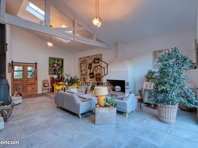 Maison de ville 8 pièces 231 m²