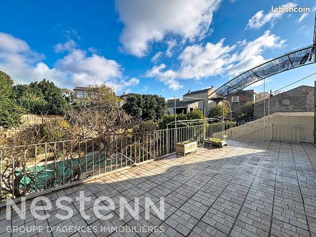 Maison de ville 8 pièces 250 m²