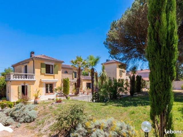 Maison de ville 8 pièces 267 m²