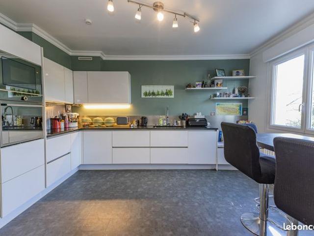 Maison de ville 8 pièces 260 m²