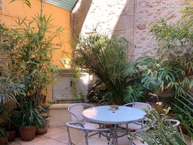 Maison de ville 8 pièces 260 m²
