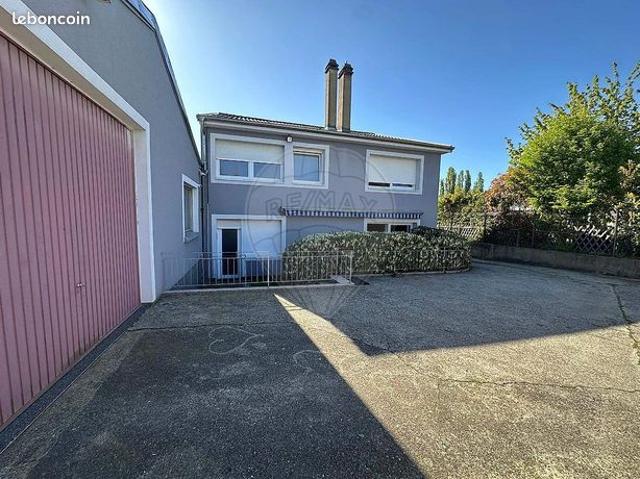 Maison de ville 8 pièces 260 m²