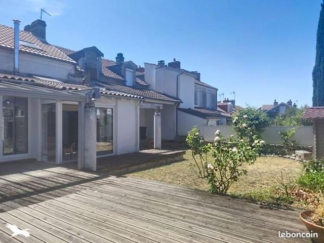 Maison de ville 8 pièces 263 m²