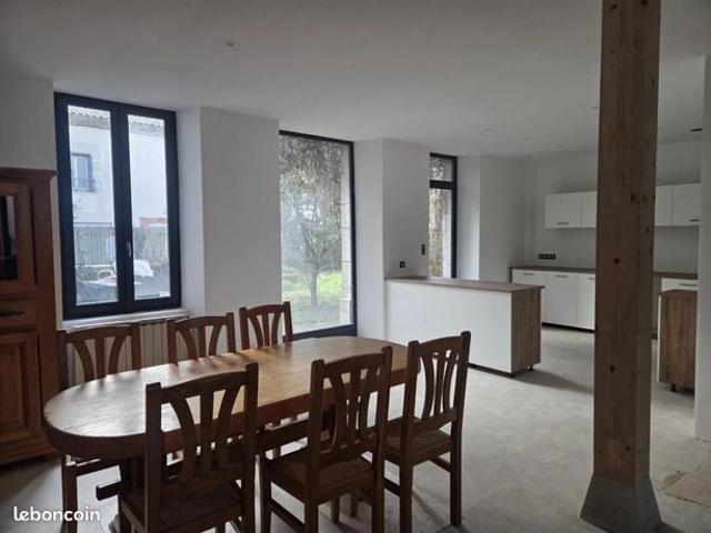 Maison de ville 8 pièces 270 m²