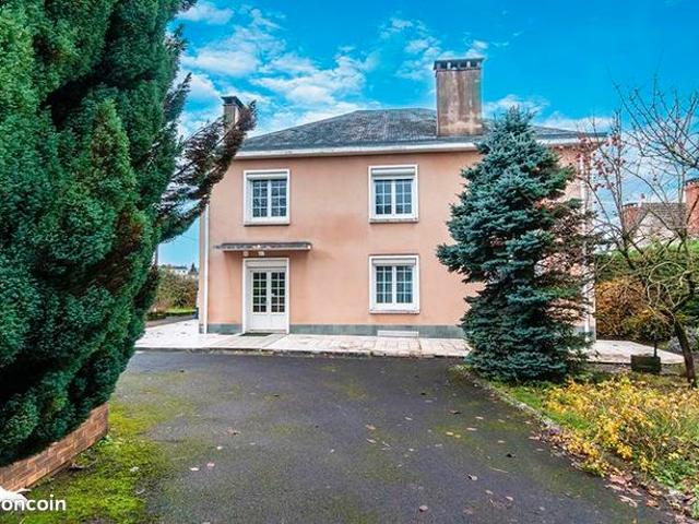 Maison de ville 8 pièces 270 m²