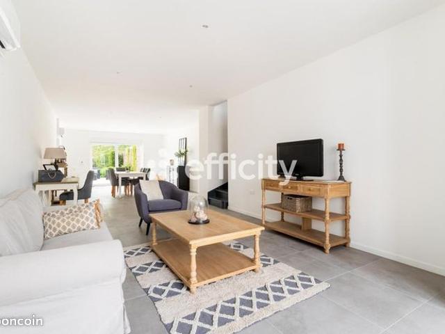Maison de ville 8 pièces 280 m²