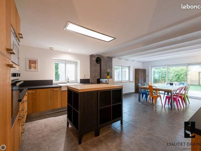 Maison de ville 8 pièces 280 m²