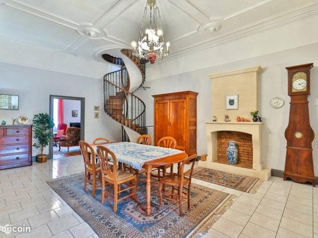 Maison de ville 8 pièces 281 m²