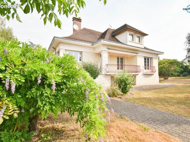 Maison de ville 8 pièces 306 m²