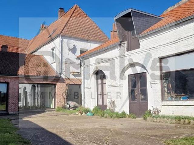 Maison de ville 8 pièces 317 m²