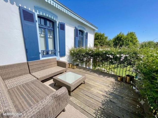 Maison de ville 8 pièces 337 m²