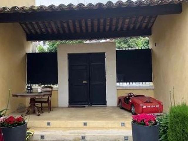 Maison de ville 8 pièces 350 m²