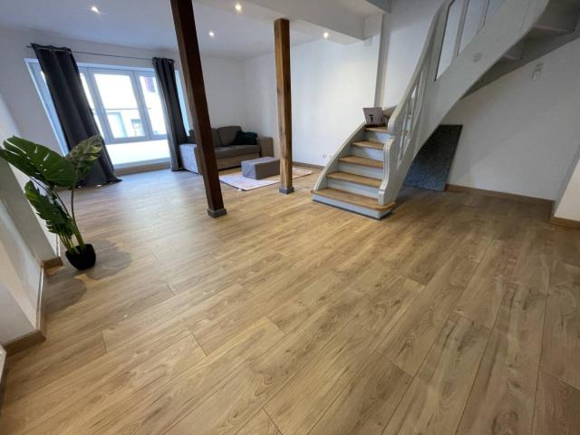 Maison de ville 98m2 + comble 43m2 partiellement aménagé