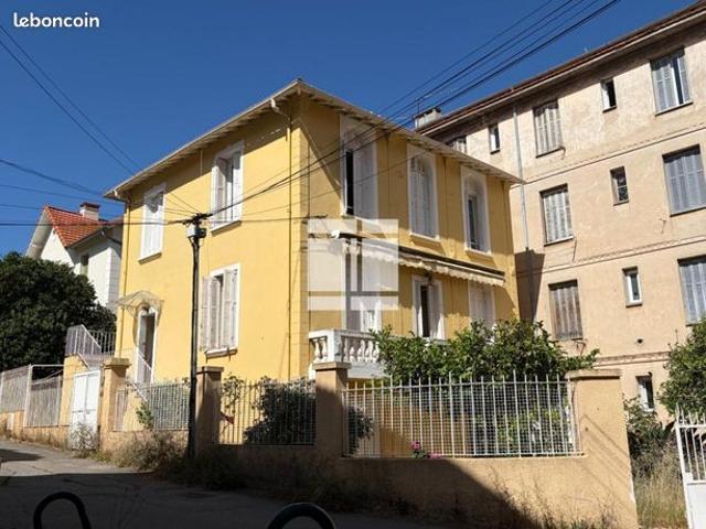 Maison de ville 9 pièces 167 m²