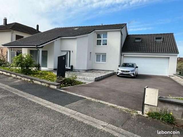 Maison de ville 9 pièces 163 m²