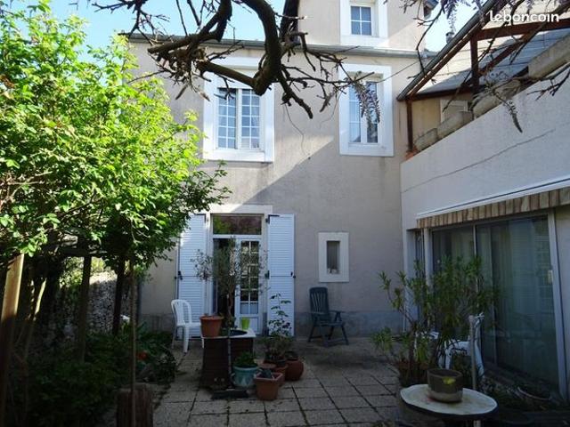 Maison de ville 9 pièces 184 m²