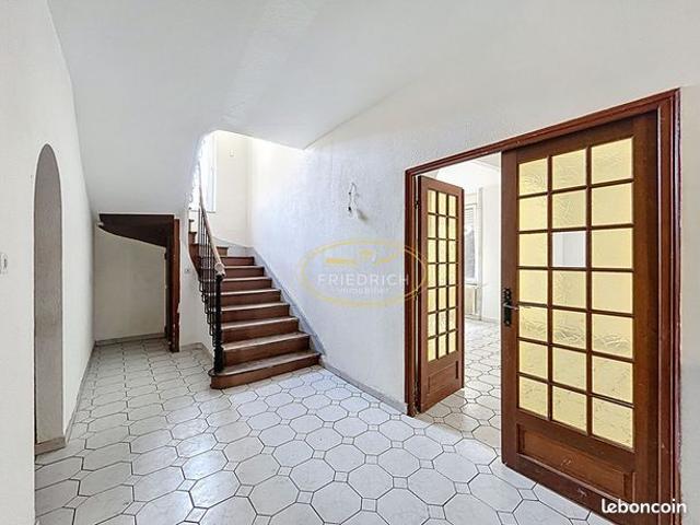 Maison de ville 9 pièces 186 m²