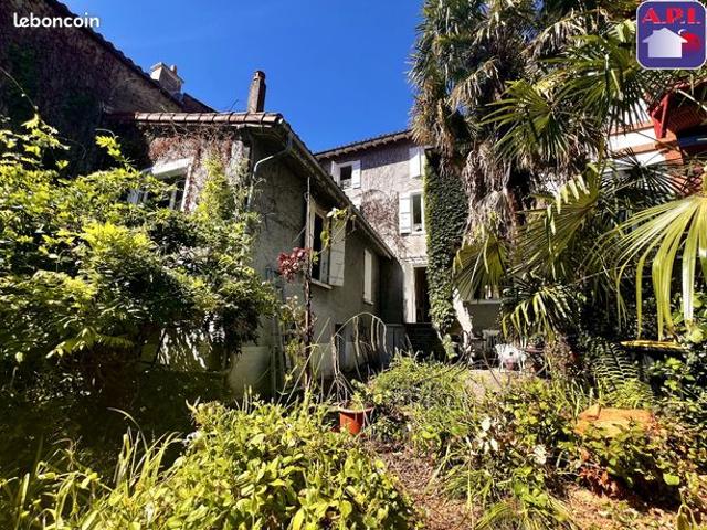 Maison de ville 9 pièces 214 m²