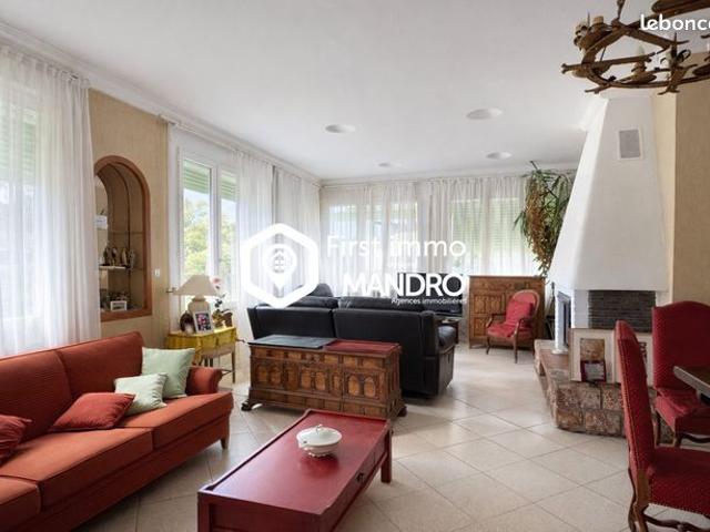 Maison de ville 9 pièces 215 m²
