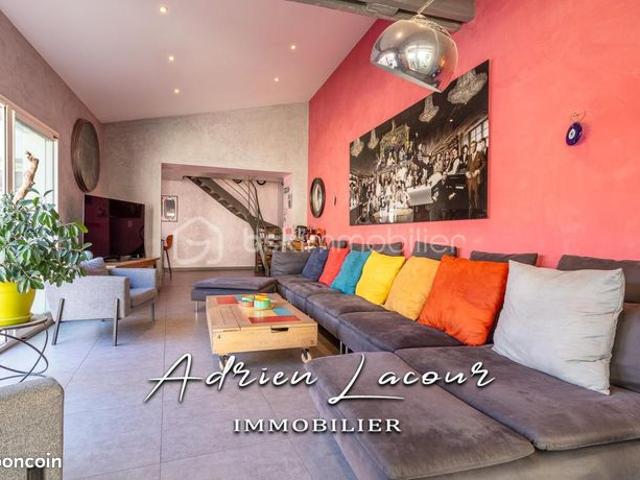 Maison de ville 9 pièces 213 m²