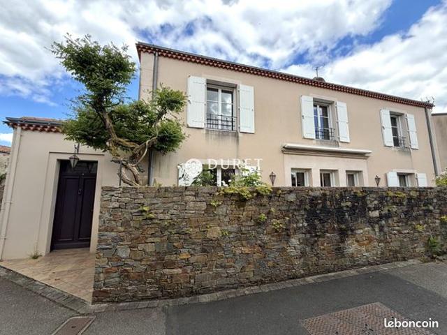 Maison de ville 9 pièces 220 m²