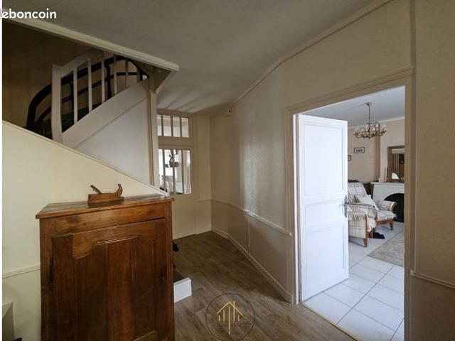 Maison de ville 9 pièces 222 m²