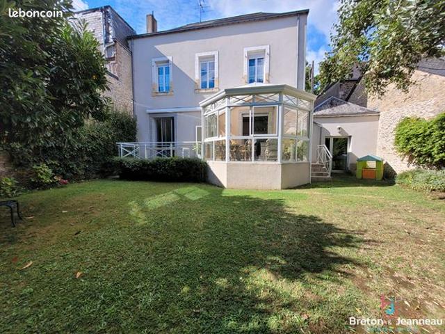 Maison de ville 9 pièces 222 m²